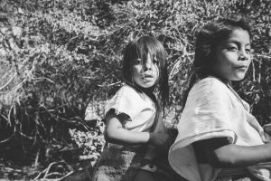 Two children from the Arhuaco tribe in Katansama, Colombia